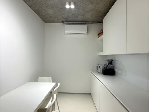 комерційна за адресою Олени Степанівни вул. (Ленінградська), 8