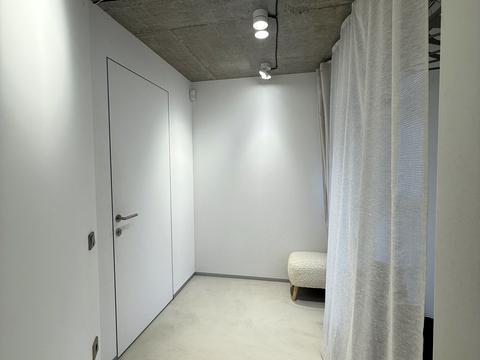 комерційна за адресою Олени Степанівни вул. (Ленінградська), 8