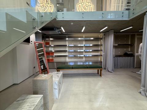 комерційна за адресою Олени Степанівни вул. (Ленінградська), 8