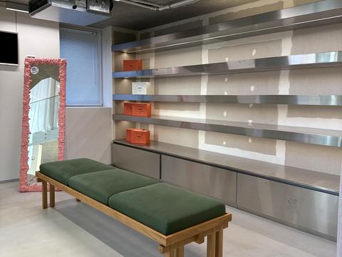 комерційна за адресою Олени Степанівни вул. (Ленінградська), 8