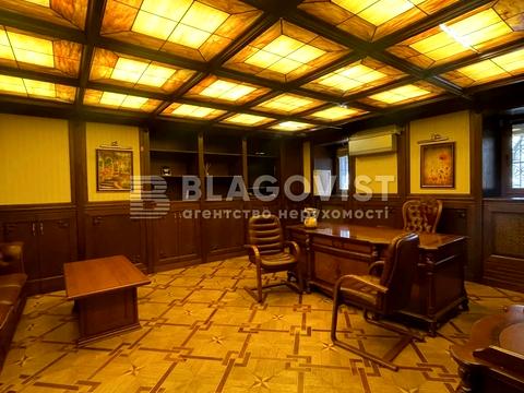 комерційна за адресою Верхня вул., 3-5