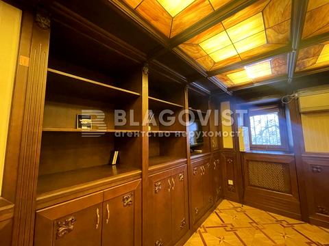 комерційна за адресою Верхня вул., 3-5