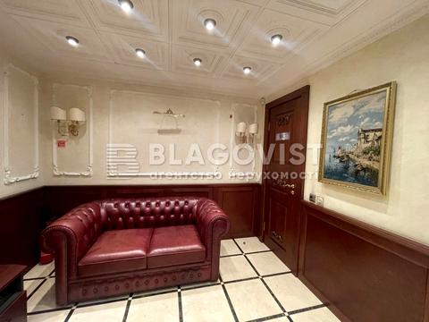 комерційна за адресою Верхня вул., 3-5