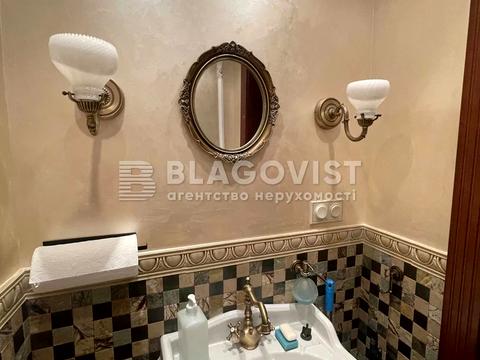 комерційна за адресою Верхня вул., 3-5