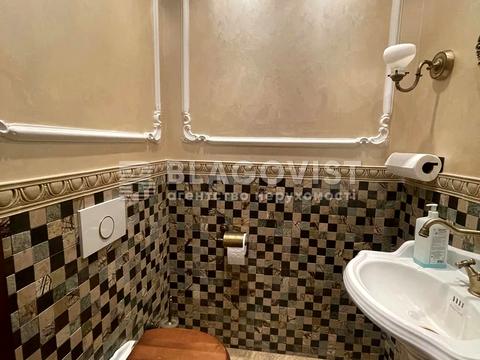 комерційна за адресою Верхня вул., 3-5