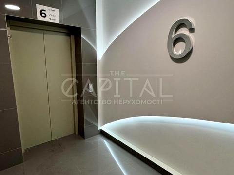 комерційна за адресою Центральна вул., 21