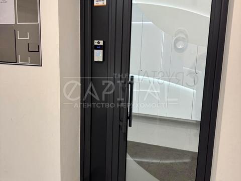 комерційна за адресою Центральна вул., 21