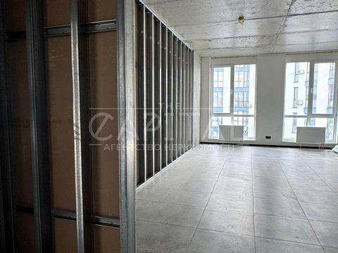 комерційна за адресою Центральна вул., 21