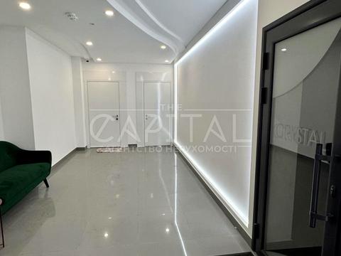 комерційна за адресою Центральна вул., 21