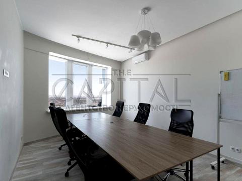 комерційна за адресою Микільсько-Слобідська вул., 3-А