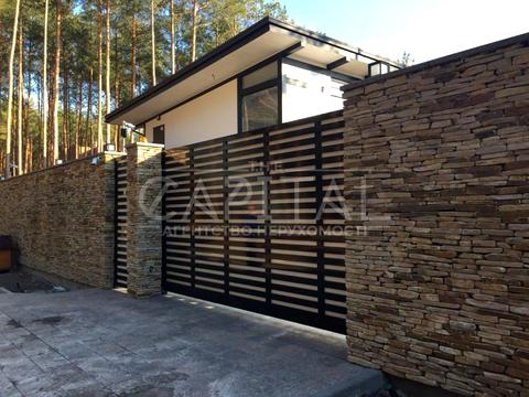 будинок за адресою вул. Сімейна