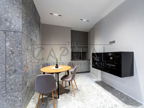 комерційна за адресою Київ, Василя Тютюнника вул. (Анрі Барбюса), 37/1