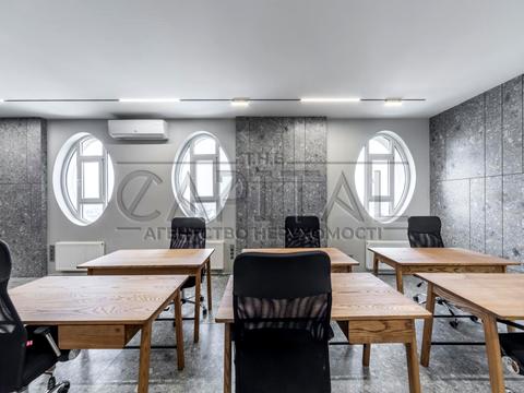 комерційна за адресою Київ, Василя Тютюнника вул. (Анрі Барбюса), 37/1