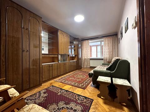 квартира за адресою Торговиця вул., 14