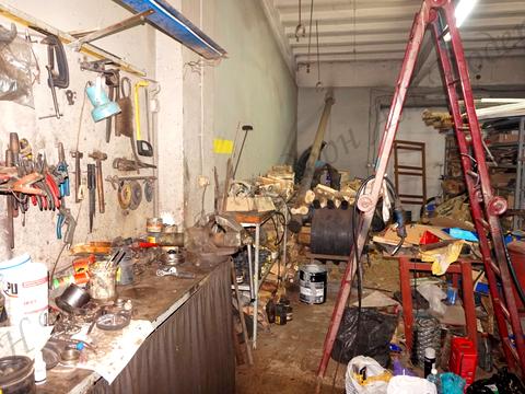 комерційна за адресою Вишнева вул., 27