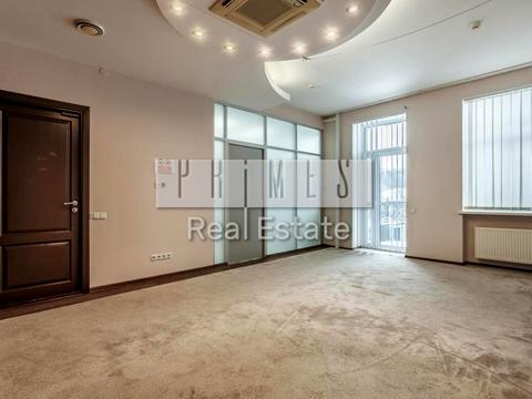 комерційна за адресою Музейний пров., 2