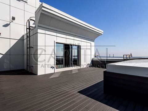 комерційна за адресою Андрія Верхогляда вул. (Михайла Драгомирова), 17