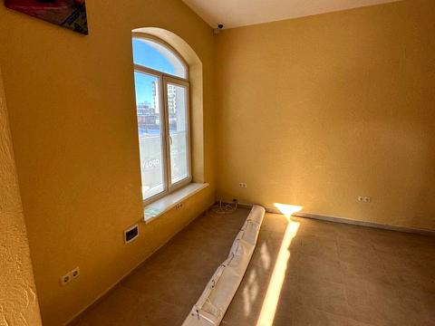 комерційна за адресою Долина, Обліски вул., 115