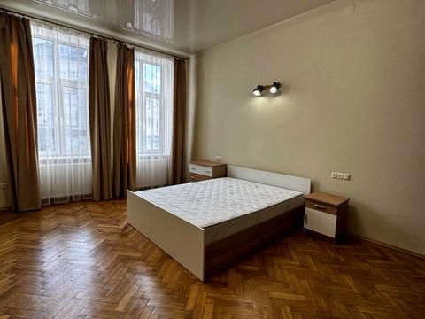 квартира за адресою Пантелеймона Куліша вул., 1