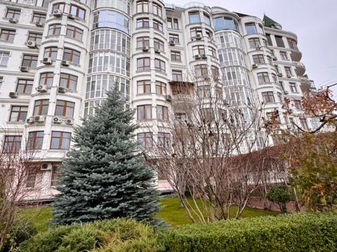 квартира за адресою Одеса, Андрія Гулого-Гуленка вул. (Віце-адмірала Азарова), 13