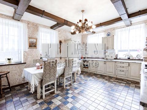 будинок за адресою Сонячна вул.