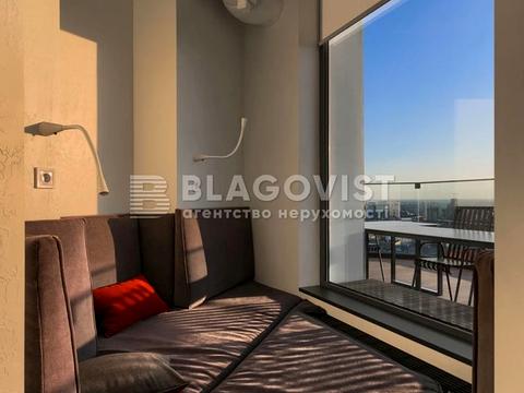 комерційна за адресою Кловський узвіз, 7a