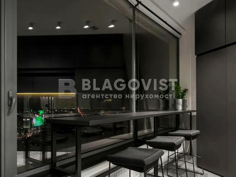 комерційна за адресою Кловський узвіз, 7a