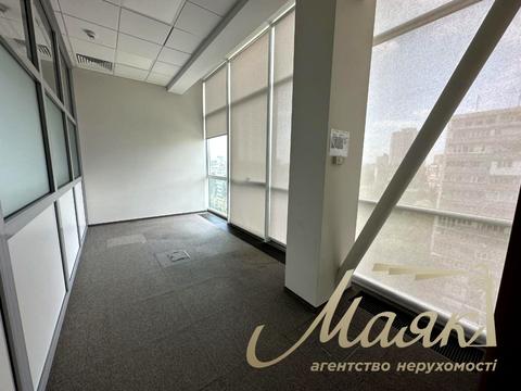 комерційна за адресою Київ, Солом'янська вул., 11