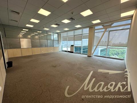 комерційна за адресою Київ, Солом'янська вул., 11