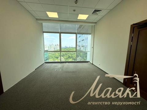 комерційна за адресою Київ, Солом'янська вул., 11