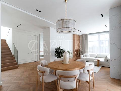 будинок за адресою Квітнева вул.