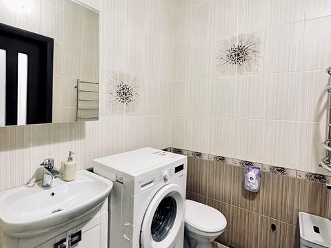 квартира за адресою Дружби вул., 1