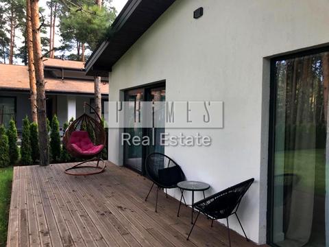 дом по адресу центральна, 1