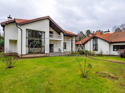 будинок за адресою смт. Козин, Київська вул., 55