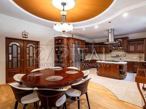 будинок за адресою смт. Козин, Київська вул., 55