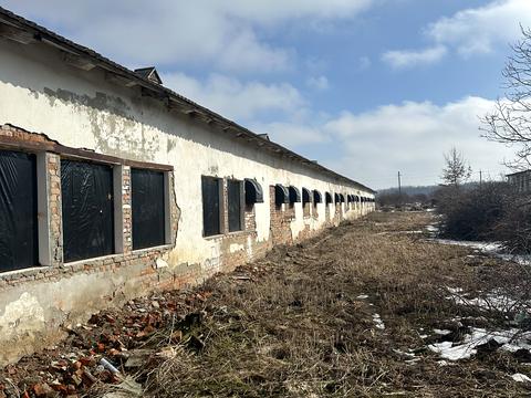 комерційна за адресою Шкільна, 50