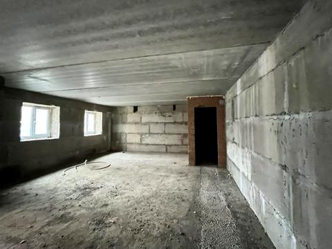 комерційна за адресою Кам'янецька вул., (Будинок)