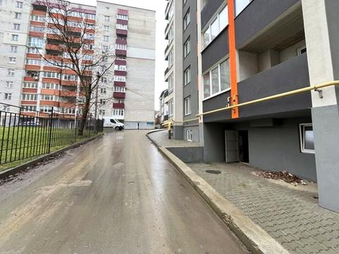 комерційна за адресою Кам'янецька вул., (Будинок)