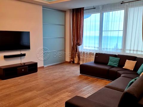 квартира за адресою Літературна вул., 1а