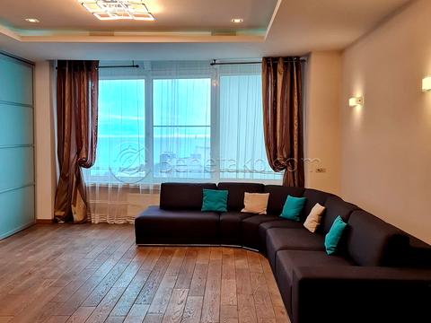 квартира за адресою Літературна вул., 1а