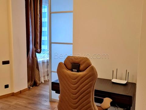 квартира за адресою Літературна вул., 1а