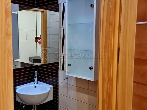 квартира за адресою Літературна вул., 1а