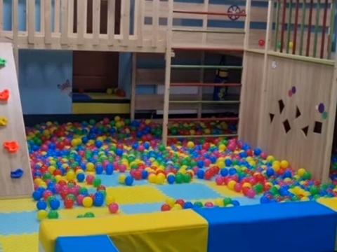 комерційна за адресою Молодіжна вул., 19/1