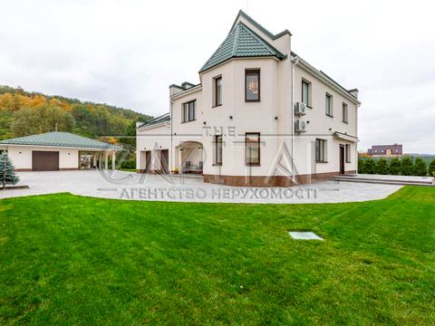 будинок за адресою Сонячна вул.