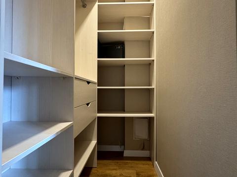 квартира за адресою Київ, Самійла Кішки вул. (Маршала Конєва), 10/1