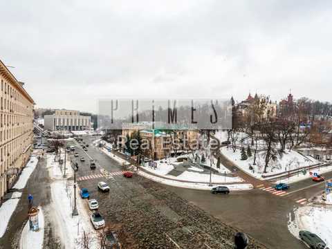 комерційна за адресою Музейний пров., 2