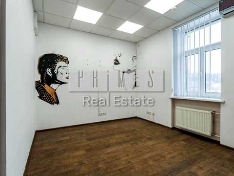 комерційна за адресою Музейний пров., 2