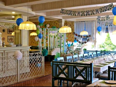 комерційна за адресою Миру просп., 102