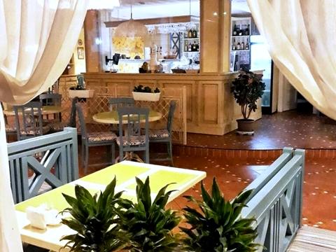 комерційна за адресою Миру просп., 102