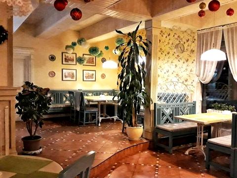 комерційна за адресою Миру просп., 102